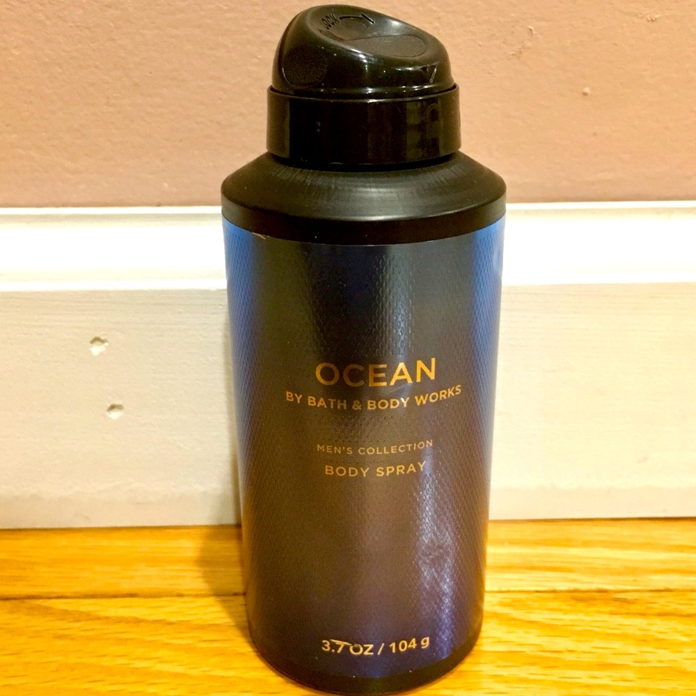 NWT Bath & Body Works Ocean Body Spray - Blue